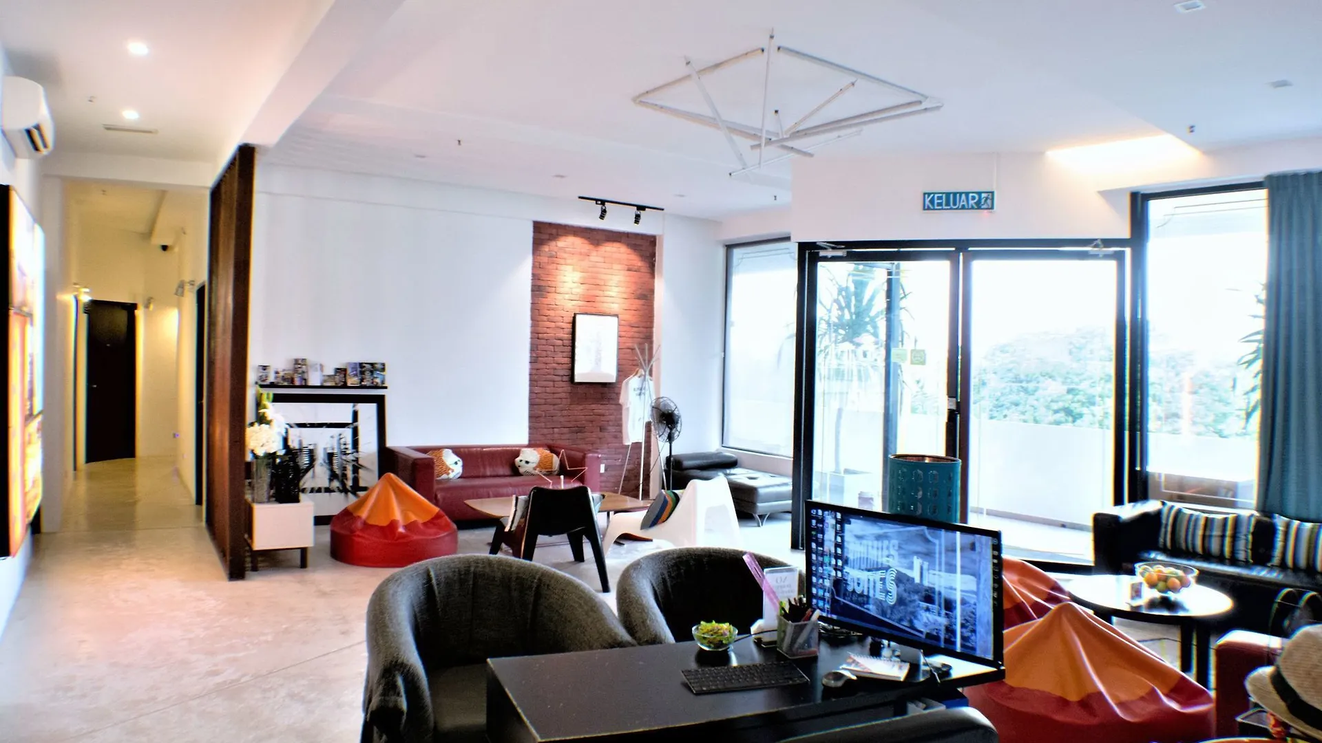 Zen Rooms Eden Parade Batu Feringgi Hotel